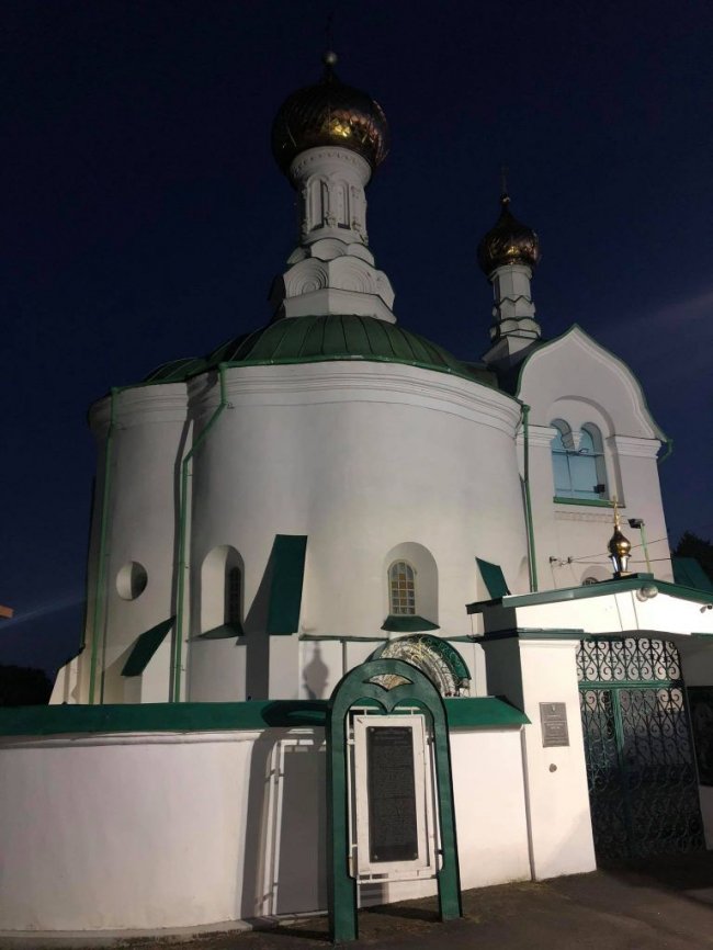 На Волині підсвітили Васильківську ротонду. ФОТО