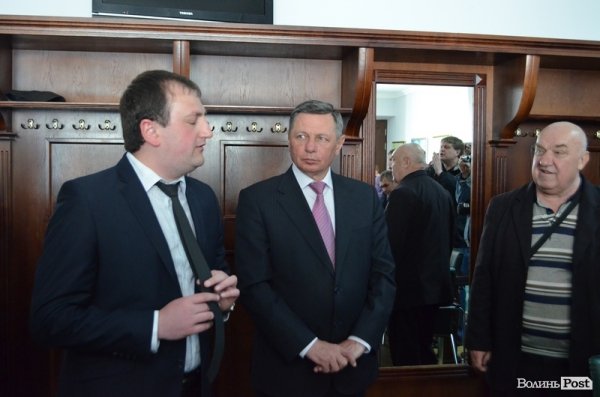 «Маршрутчики-бунтівники» зустрілися з мером Луцька. ФОТО