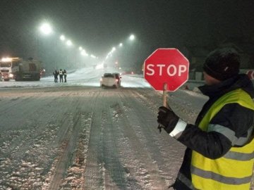 Деякі волинські дороги – закриті для проїзду фур