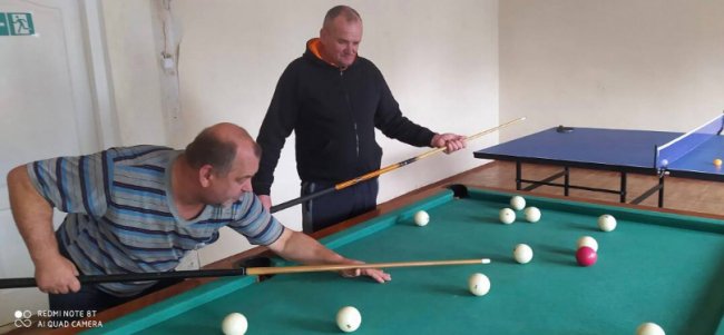 Журналіст відкрив спортзал у селищі за 6 кілометрів від Росії, аби врятувати газету від закриття