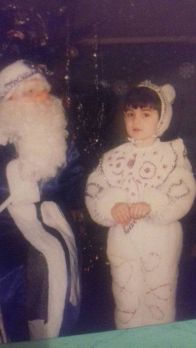 Відомі лучани у новорічних костюмах. ФОТО