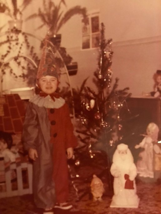 Відомі лучани у новорічних костюмах. ФОТО