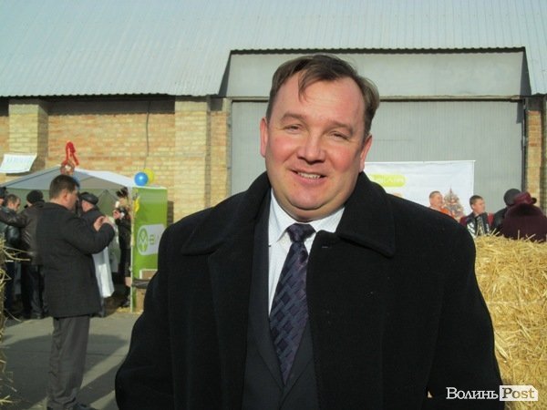 У Луцьку фірма замість новорічного корпоративу збирає гроші на АТО. ФОТО 