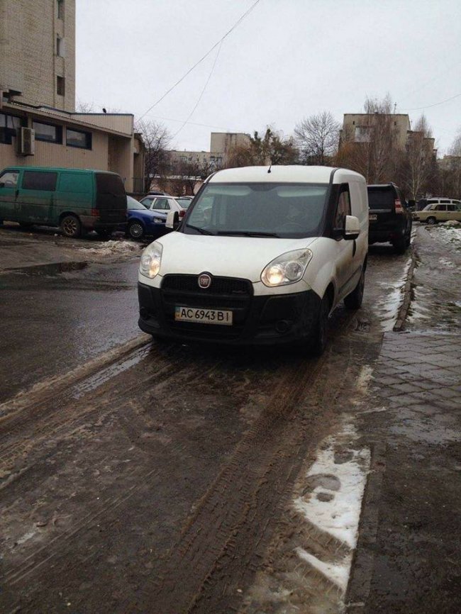 У Луцьку муніципали ловили «автохамів»