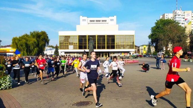 У Луцьку відбувся патріотичний забіг в пам’ять про загиблих воїнів 