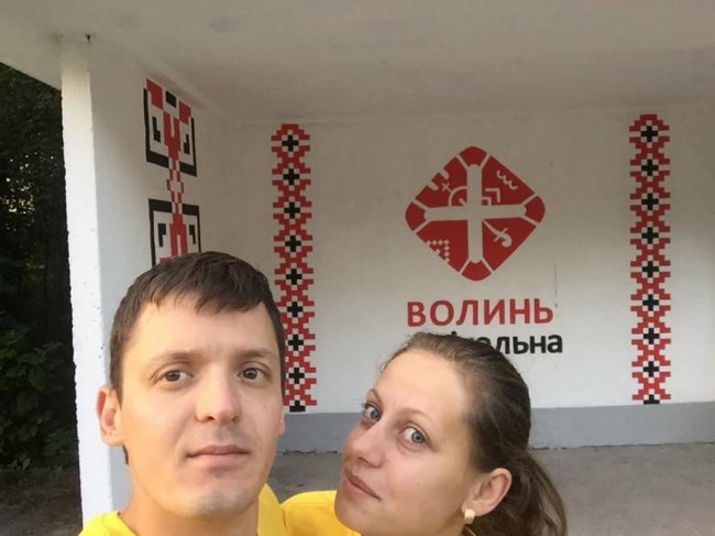 У Ківерцях зупинку «одягнули» у вишиванку. ФОТО