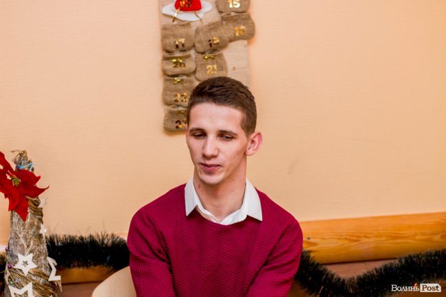 Бенкет, лімузини та королівські наряди: у Луцьку організували  свято для людей з інвалідністю. ФОТО