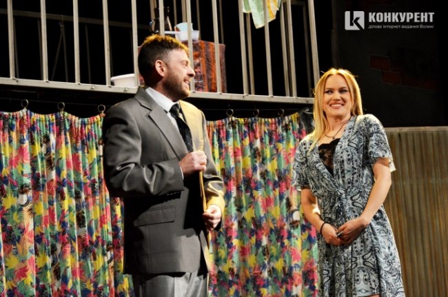 Луцькі пенсіонери зможуть безкоштовно відвідувати театр