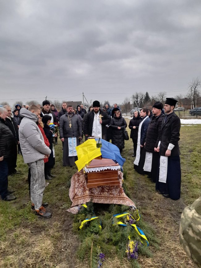 Війна почалася у день народження: на Волині попрощалися із Героєм Сергієм Семеновим