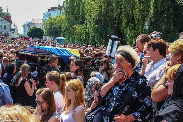 Луцьк сумує. ФОТО