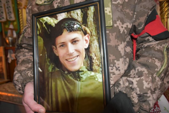 На Волині поховали загиблого на війні Героя Олександра Філіпчука