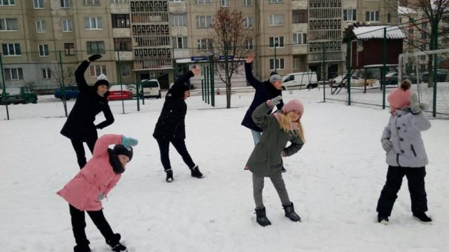 Спортивна зима: лучани вийшли на ранкову руханку. ФОТО