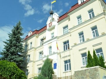 Луцька міськрада працює «частково прозоро», – НВ