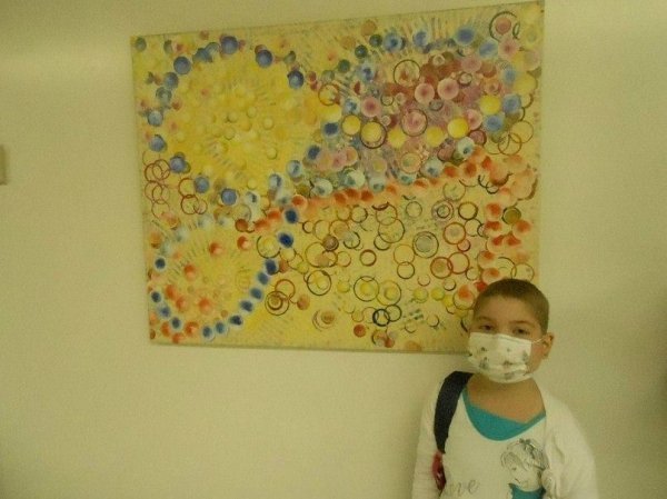 Просять допомогти 7-річній волинянці. ФОТО