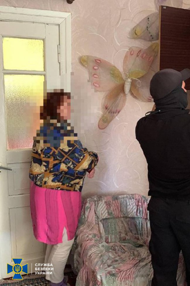 Листувалася з представником ФСБ РФ: на Рівненщині росіянка здала ворогу дані про розміщення техніки ЗСУ   