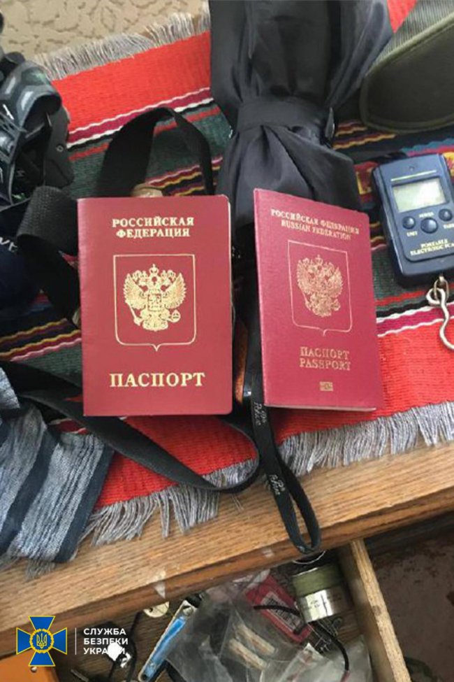 Листувалася з представником ФСБ РФ: на Рівненщині росіянка здала ворогу дані про розміщення техніки ЗСУ   