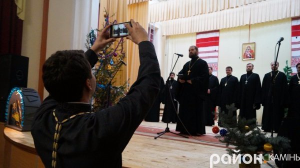 На Волині під час концерту зібрали 14 тисяч на благодійність