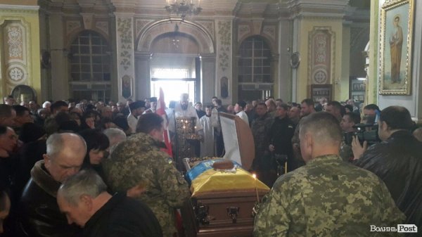 В Луцьку попрощалися з Героєм Романом Луцюком. ФОТО. ОНОВЛЮЄТЬСЯ