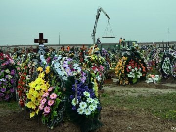 Біля Луцька розширять кладовище, бо «місць» вистачить лише до квітня