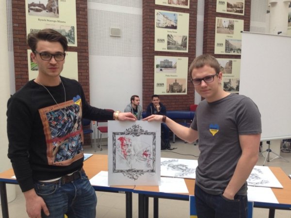 У Варшаві гроші для поранених майданівців збирають на аукціоні