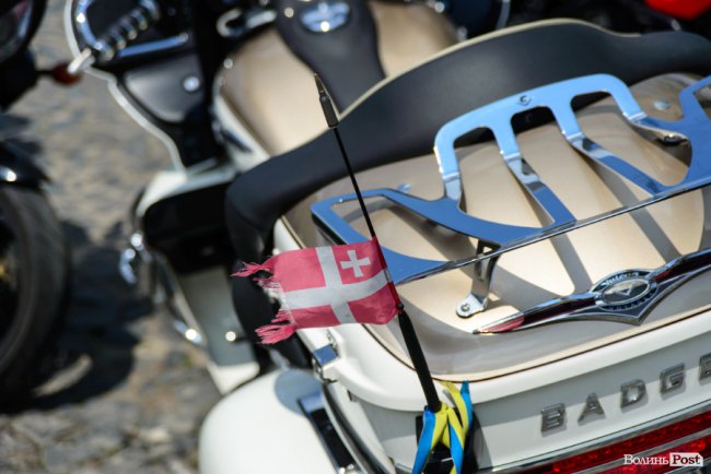 Леді на мотоциклах: у Луцьк приїхали байкерки з декількох країн. ФОТО