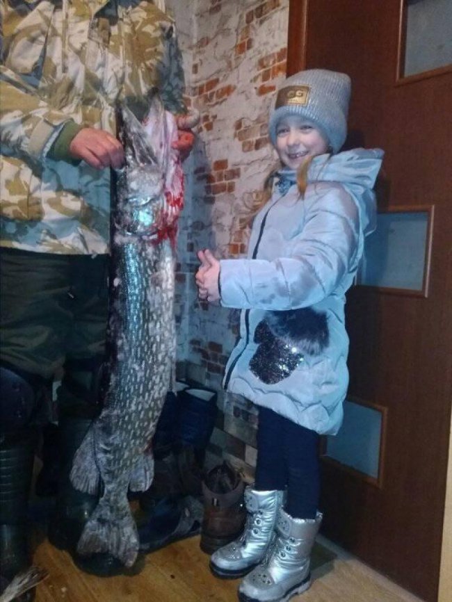 Волинянин впіймав величезну щуку. ФОТО