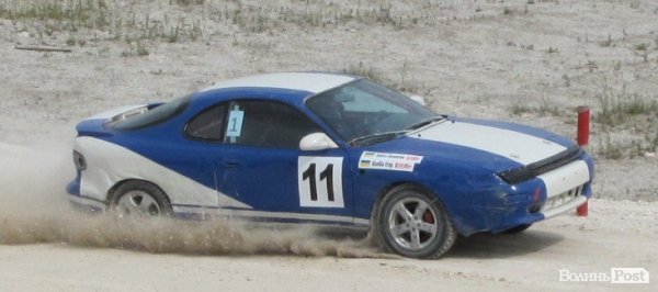 Під Луцьком змагалися автогонщики. ФОТО 