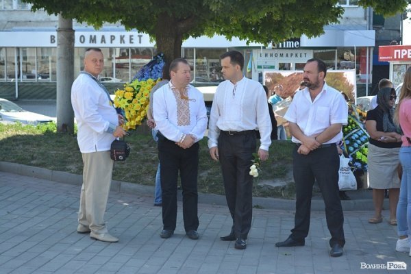 У Луцьку прощалися з загиблим бійцем «Азову». ФОТО. ВІДЕО