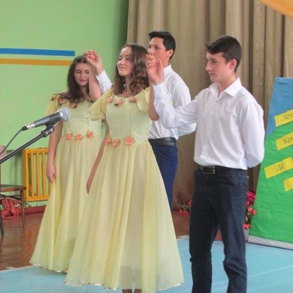 Школа-«дев’ятирічка» на Волині відсвяткувала 50-річчя. ФОТО