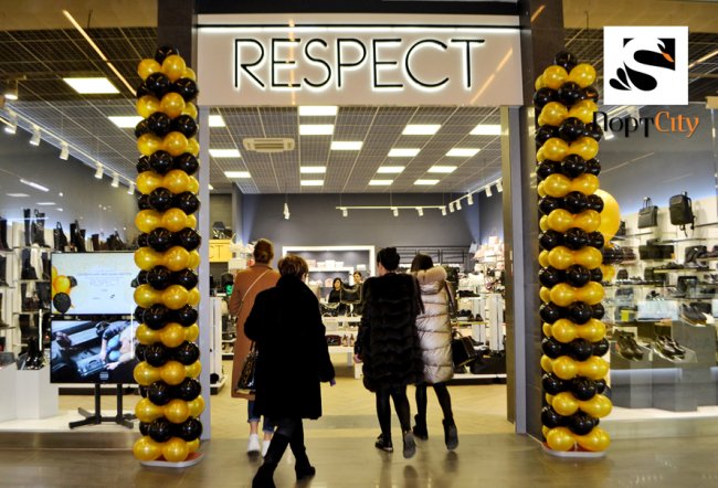У «ПортCity» відкрили салон взуття «Respect»*