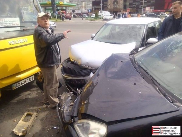Масштабна аварія в Луцьку. ФОТО. ДОПОВНЕНО.