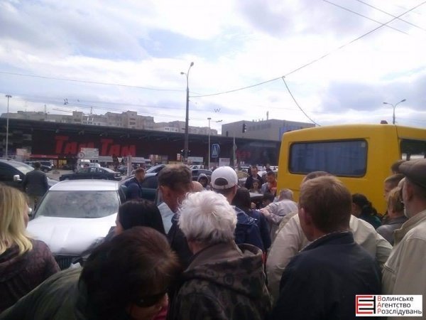 Масштабна аварія в Луцьку. ФОТО. ДОПОВНЕНО.