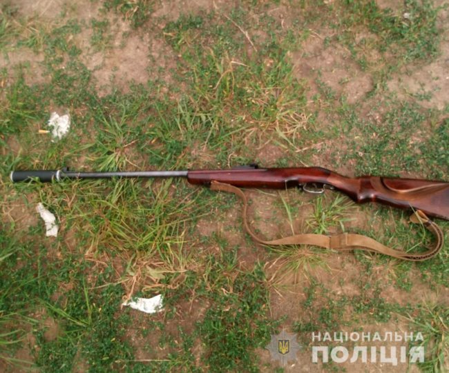 На Волині викрили «майстерню», де чоловік незаконно переробляв вогнепальну зброю. ВІДЕО