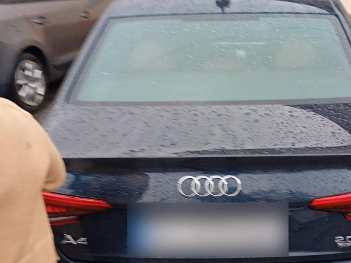 Лучанку покарали за хибний виклик поліції: перепаркувала свою автівку  і забула про це