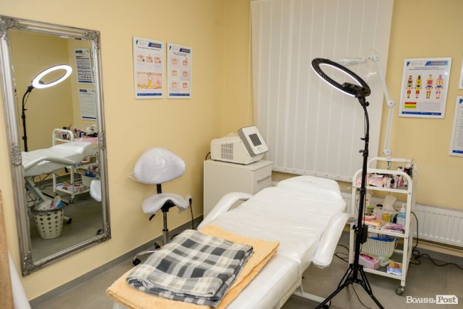 Що таке перманентний макіяж, кому і як його робити: відповіді на усі питання від чемпіонки світу з Луцька*