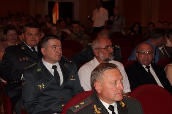 У Луцьку вручали нагороди військовослужбовцям з нагоди Дня прикордонника. ФОТО