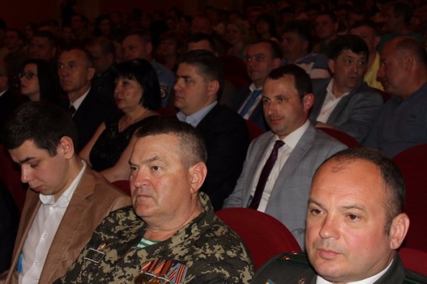 У Луцьку вручали нагороди військовослужбовцям з нагоди Дня прикордонника. ФОТО