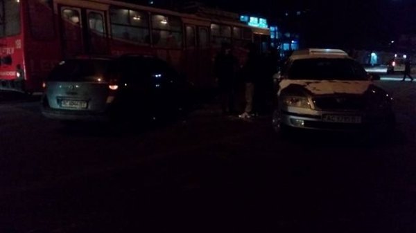 Затор у Луцьку: іномарки не поділили дорогу