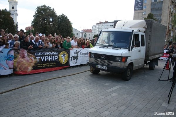 У Луцьку агітували за тверезе життя. ФОТО
