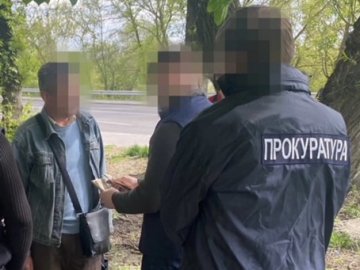 Судитимуть двох посадовців Держрибагенства Волині, які  «погоріли» на хабарі