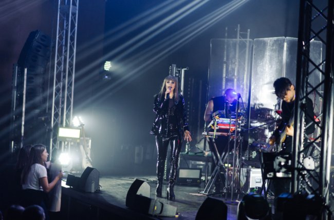 У луцькому «Промені» відгримів концерт гурту «The Hardkiss». ФОТО