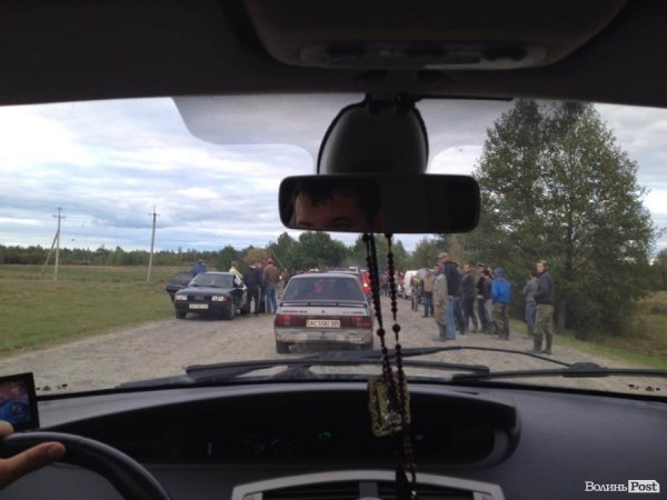 На Маневиччині - знову бурштинові «розбірки». ФОТО