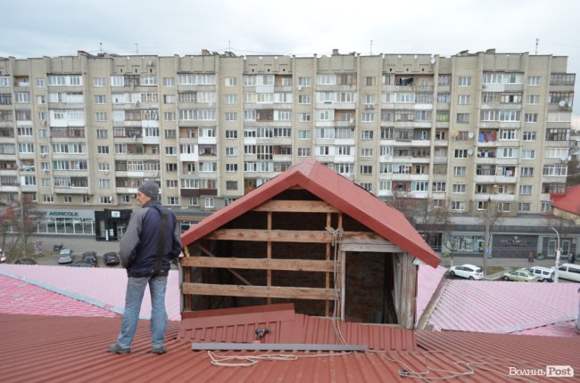 Луцькі депутати сходили в басейн і сауну. ФОТО