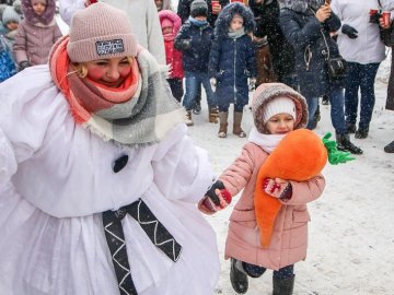 Святий Миколай у луцькому зоопарку влаштував свято для діток. ФОТО