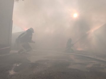 Вогнеборці на Волині загасили чималу пожежу