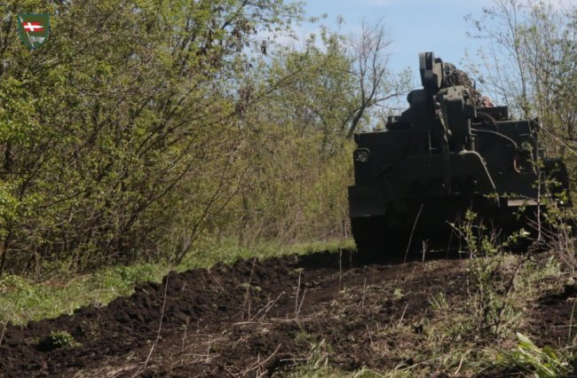 Воїни волинської бригади показали машину, за допомогою якої роблять справжні дива на передовій. ФОТО