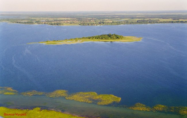 Озеро Світязь з висоти пташиного польоту 20 років тому. ФОТО