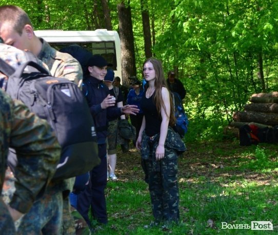 Дві сотні юнаків і дівчат «зникли» у волинських лісах на три дні. ФОТО. ВІДЕО