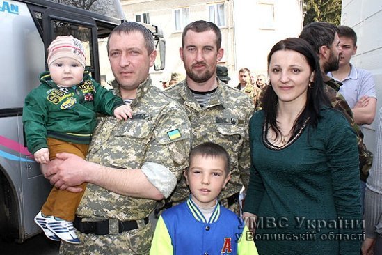 На Волині зустрічали міліціонерів, які забезпечували охорону у зоні АТО. ФОТО