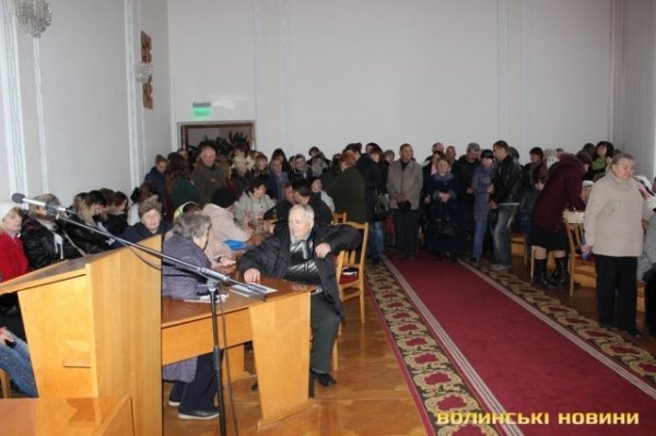 Матері бійців тербатальйону «Волинь» протестують під ОДА. ФОТО